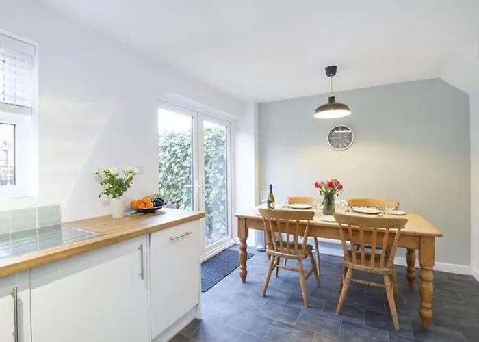 Holiday home Hansom Place Free Parking 18 Minutes Walk To Minster